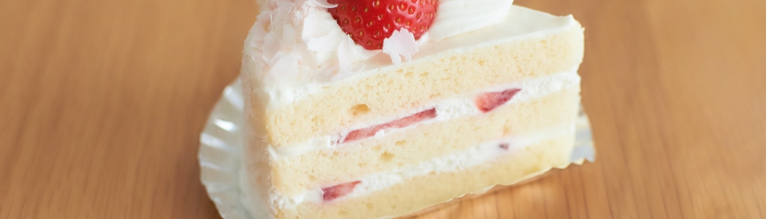 white and red strawberry cake